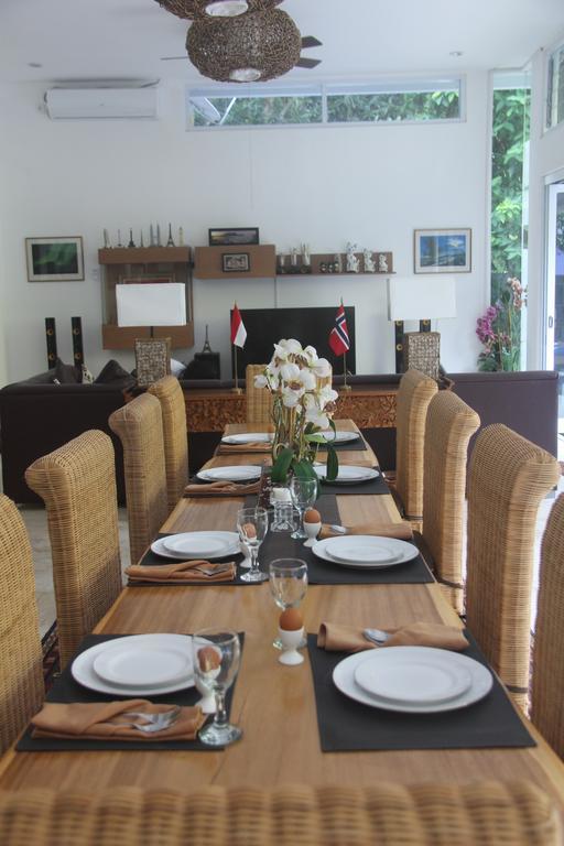 Narvik Villa Lombok Exterior photo